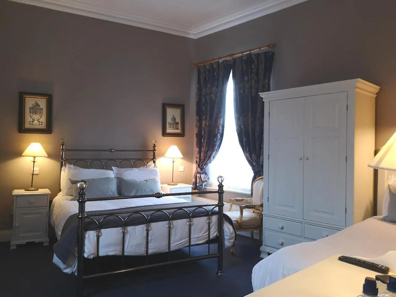 O'Neills Victorian Pub & Townhouse Hotel Dublin 3*,